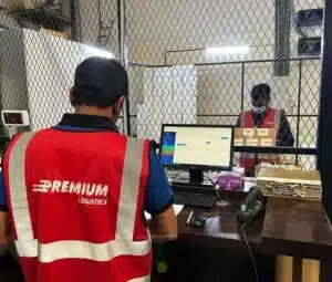 التتبع الرقمي للشحنات والمخزون
