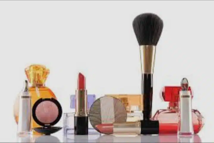 مستودعات تخزين مستحضرات تجميل وعطور